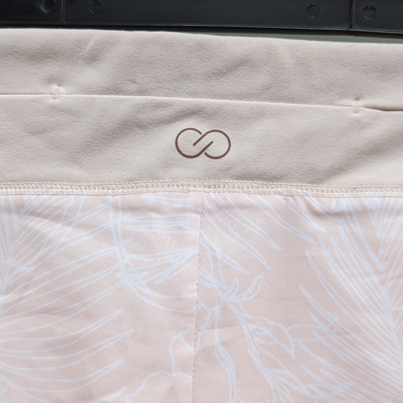 Calia By Carrie Underwood Women's Stay the Path Pink Shorts Sz Small - Picture 12 of 12